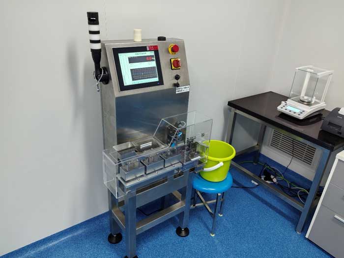 通用抽檢秤現(xiàn)場圖片.jpg 通用抽檢秤現(xiàn)場圖片.jpg